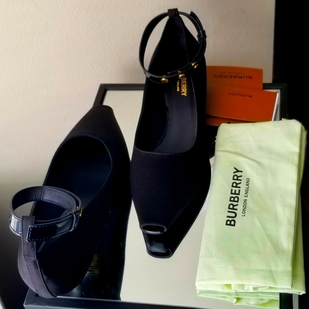 BURBERRY women's shoes